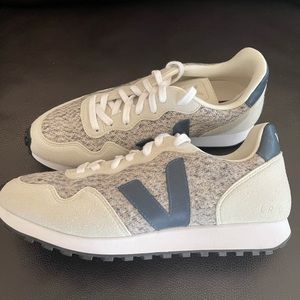 NEW VEJA SDU Sneaker US 10 / 41